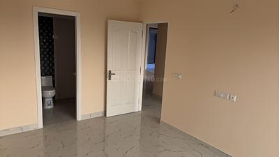 Bedroom Image of 950 Sq.ft 2 BHK Apartment / Flat for sale in Parakh The Golden Gate, Mahurali Ghaziabad for Rs. 8343702