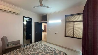 Bedroom Image of 3700 Sq.ft 4 BHK Builder Floor for rent in Ansal Esencia Sector 67, Sector 67 Gurgaon for Rs. 65000