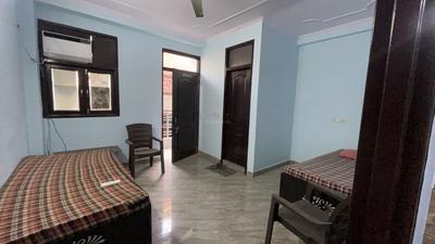 Bedroom Image of 500 Sq.ft 1 BHK Independent House for rent in Gautam Nagar New Delhi for Rs. 30000