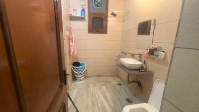 Image of 1800 Sq.ft 3 BHK Builder Floor for sale in Paschim Vihar, New Delhi for Rs. 21500000