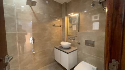 Image of 1125 Sq.ft 3 BHK Builder Floor for sale in Vikaspuri, New Delhi for Rs. 22500000