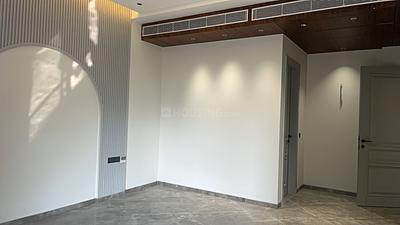 Bedroom Image of 4896 Sq.ft 4 BHK Builder Floor for sale in Model Town New Delhi for Rs. 75000000