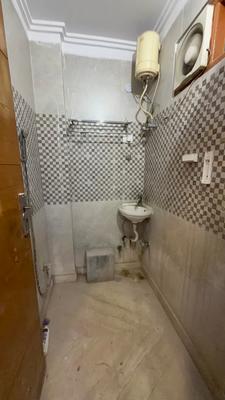 Bathroom Image of 558 Sq.ft 2 BHK Apartment / Flat for sale in Dwarka Mor New Delhi for Rs. 3300000