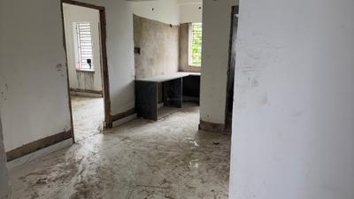 Living Room Image of 739 Sq.ft 2 BHK Apartment / Flat for sale in Chinar Park Kolkata for Rs. 2956000