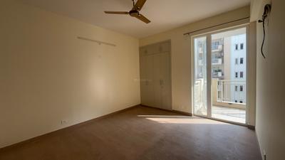 Bedroom Image of 1949 Sq.ft 4.5 BHK Apartment / Flat for sale in Emaar Palm Hills, Sector 77 Gurgaon for Rs. 24900000