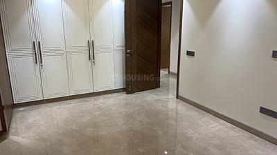 Bedroom Image of 2700 Sq.ft 4 BHK Builder Floor for sale in Kailash Colony New Delhi for Rs. 90000000