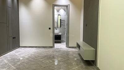 Bedroom Image of 4896 Sq.ft 4 BHK Builder Floor for sale in Model Town New Delhi for Rs. 75000000