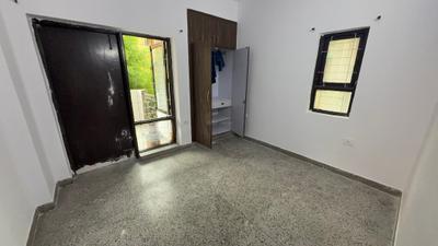Bedroom Image of 1800 Sq.ft 3 BHK Apartment / Flat for rent in Sector 10A Gurgaon for Rs. 37000