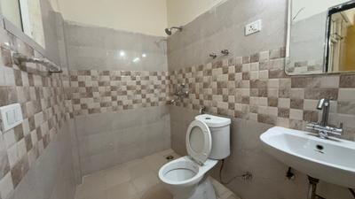 Image of 1700 Sq.ft 3.5 BHK Villa for rent in Amrapali Dream Valley, Noida Extension, Greater Noida for Rs. 29990