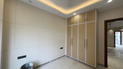Bedroom Image of 1801 Sq.ft 3 BHK Builder Floor for sale in Paschim Vihar New Delhi for Rs. 38000000