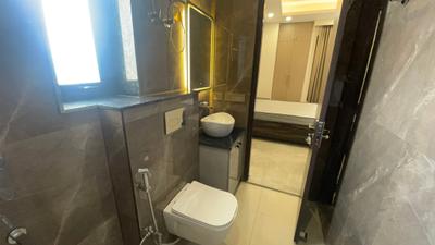 Bathroom Image of 600 Sq.ft 1 BHK Builder Floor for rent in Sector 52 Gurgaon for Rs. 37000