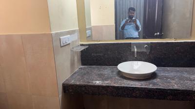 Bathroom Image of 700 Sq.ft 1 RK Independent House for rent in Sector 31 Gurgaon for Rs. 25000