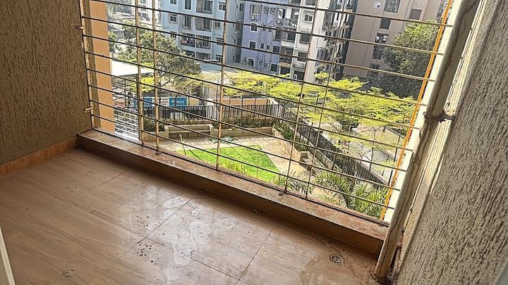 Pyramid Aastha Alavio Main Image 1