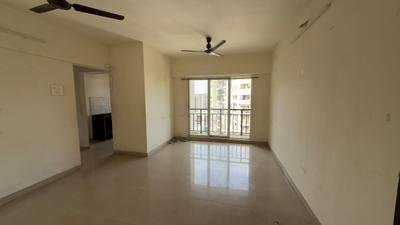 Living Room Image of 810 Sq.ft 2 BHK Apartment / Flat for rent in Rosa Gardenia, Kasarvadavali Thane for Rs. 27000