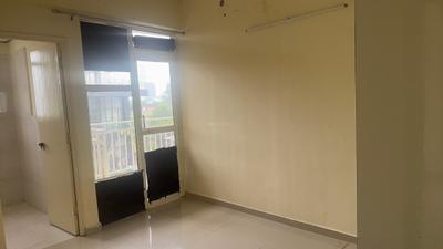 Bedroom Image of 1080 Sq.ft 3 BHK Apartment / Flat for rent in Pyramid Altia, Sector 70 Gurgaon for Rs. 24500