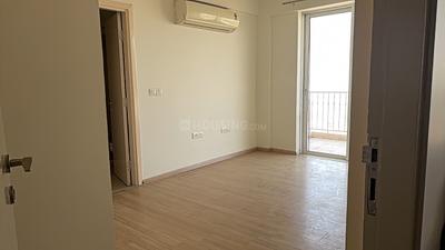 Bedroom Image of 1500 Sq.ft 3 BHK Apartment / Flat for sale in DLF Regal Gardens, Sector 90 Gurgaon for Rs. 21500000
