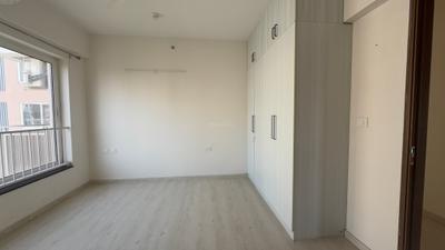 Bedroom Image of 2100 Sq.ft 4 BHK Apartment / Flat for sale in Shapoorji Pallonji JoyVille, Sector 102 Gurgaon for Rs. 32000000