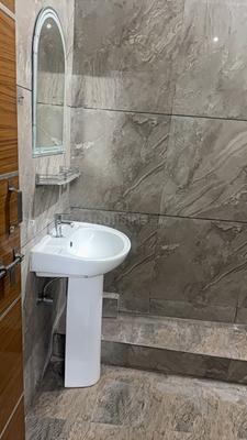 Image of 1250 Sq.ft 2 BHK Builder Floor for rent in Indira Nagar, Lucknow for Rs. 15000