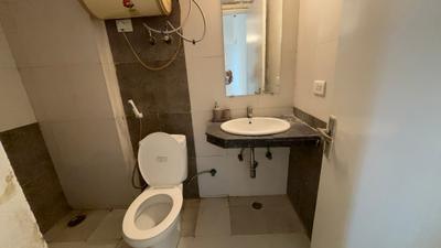 Image of 1080 Sq.ft 2.5 BHK Apartment / Flat for sale in Nimbus The Hyde Park, Sector 78, Noida for Rs. 12200000