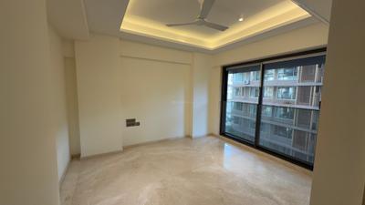 Bedroom Image of 700 Sq.ft 2 BHK Apartment / Flat for sale in Bandra West Mumbai for Rs. 45000000