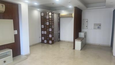 Living Room Image of 1735 Sq.ft 3 BHK Apartment / Flat for sale in DLF Regal Gardens, Sector 90 Gurgaon for Rs. 21000000