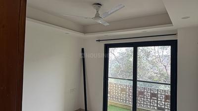 Bedroom Image of 1000 Sq.ft 3 BHK Builder Floor for rent in Sunlight Colony New Delhi for Rs. 42000