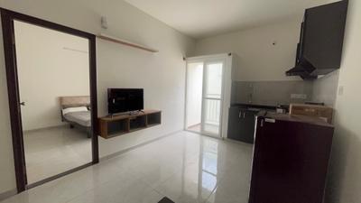 Living Room Image of 650 Sq.ft 1 BHK Apartment / Flat for rent in Whitefield Bengaluru for Rs. 28000