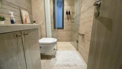 Image of 1650 Sq.ft 3 BHK Apartment / Flat for sale in Rustomjee Seasons, Bandra East, Mumbai for Rs. 110000000