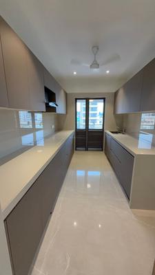 Kitchen Image of 1300 Sq.ft 3 BHK Apartment / Flat for sale in Khar West Mumbai for Rs. 70000000