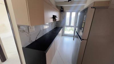 Kitchen Image of 700 Sq.ft 1.5 BHK Apartment / Flat for rent in Deraiya Iconico, Kurla East Mumbai for Rs. 50000
