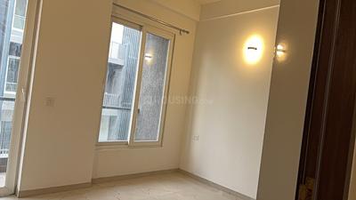 Bedroom Image of 1700 Sq.ft 3 BHK Builder Floor for rent in Smartworld Orchard, Sector 61 Gurgaon for Rs. 55000