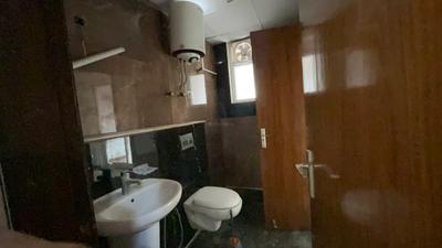 Image of 2560 Sq.ft 3 BHK Apartment / Flat for rent in Supertech ORB R, Sector 74, Noida for Rs. 47000