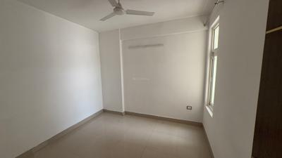 Bedroom Image of 645 Sq.ft 3 BHK Apartment / Flat for rent in ROF Amaltas, Sector 92 Gurgaon for Rs. 20000