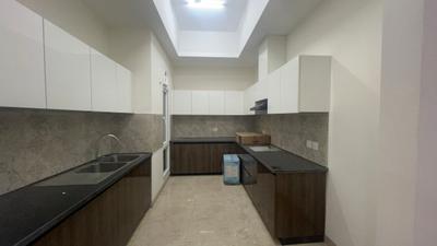 Kitchen Image of 2385 Sq.ft 4 BHK Apartment / Flat for rent in Wave Veridia, Wave City Ghaziabad for Rs. 55000