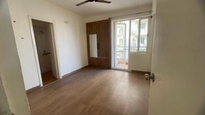 Bedroom Image of 1250 Sq.ft 3 BHK Apartment / Flat for rent in Jaypee Kosmos, Sector 134 Noida for Rs. 28000