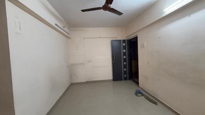 Living Room Image of 650 Sq.ft 1 BHK Apartment / Flat for rent in Kharghar Navi Mumbai for Rs. 25000