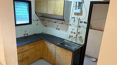 Kitchen Image of 1100 Sq.ft 2 BHK Builder Floor for rent in Mahalakshmi Nagar Indore for Rs. 26000