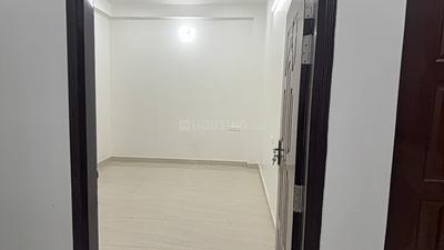 Bedroom Image of 500 Sq.ft 2 BHK Builder Floor for rent in Roberts Lines Lucknow for Rs. 15000