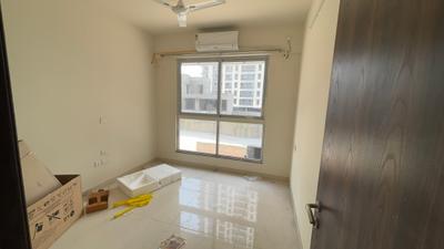 Bedroom Image of 1050 Sq.ft 2 BHK Apartment / Flat for rent in Sheth Zuri, Thane West Thane for Rs. 48000
