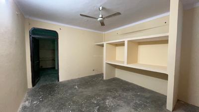 Living Room Image of 550 Sq.ft 1 BHK Builder Floor for rent in Sector 12 Gurgaon for Rs. 18500
