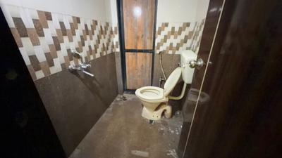 Titanium One Bathroom One 4