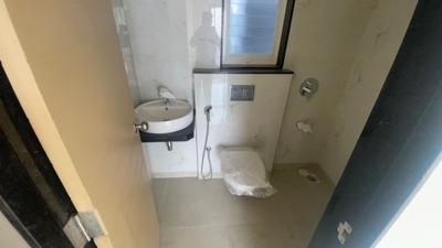 Bathroom Image of 698 Sq.ft 1 BHK Apartment / Flat for rent in Dynamix Dynamix Avanya, Dahisar East Mumbai for Rs. 31700