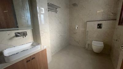 Bathroom Image of 3000 Sq.ft 3 BHK Builder Floor for rent in Sector 51 Gurgaon for Rs. 70000