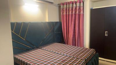 Bedroom Image of 580 Sq.ft 1 BHK Apartment / Flat for rent in Wave Dream Homes, Wave City Ghaziabad for Rs. 16800