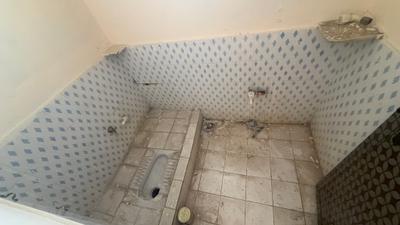 Bathroom Image of 1250 Sq.ft 2 BHK Apartment / Flat for rent in Jasodanagr Ahmedabad for Rs. 13000
