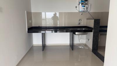 Kitchen Image of 620 Sq.ft 1 BHK Apartment / Flat for rent in Kohinoor Sportsville, Maan Pune for Rs. 22000