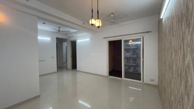 Living Room Image of 1015 Sq.ft 2 BHK Apartment / Flat for rent in Arihant Ambar, Noida Extension Greater Noida for Rs. 18500