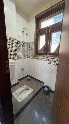 Image of 855 Sq.ft 2 BHK Builder Floor for rent in Dwarka Mor, New Delhi for Rs. 17000