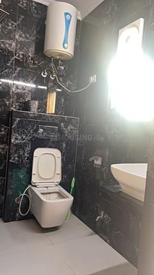 Image of 1500 Sq.ft 3 BHK Apartment / Flat for rent in Saket, New Delhi for Rs. 30000