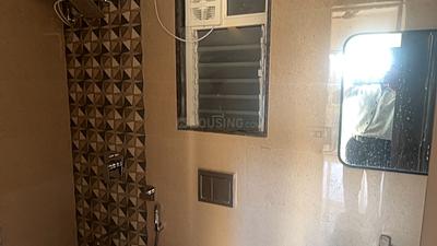 Bathroom Image of 550 Sq.ft 1 BHK Apartment / Flat for sale in Veena Senterio, Chembur Mumbai for Rs. 11500000
